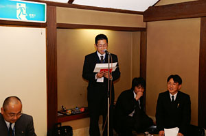 司会の西槇氏