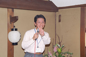 最後までギャグがスベる鴨井氏