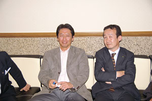何か言いたそうなお二人
