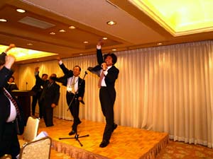 最後はやっぱり・・・、中村OBによる「日本一の朝市!」